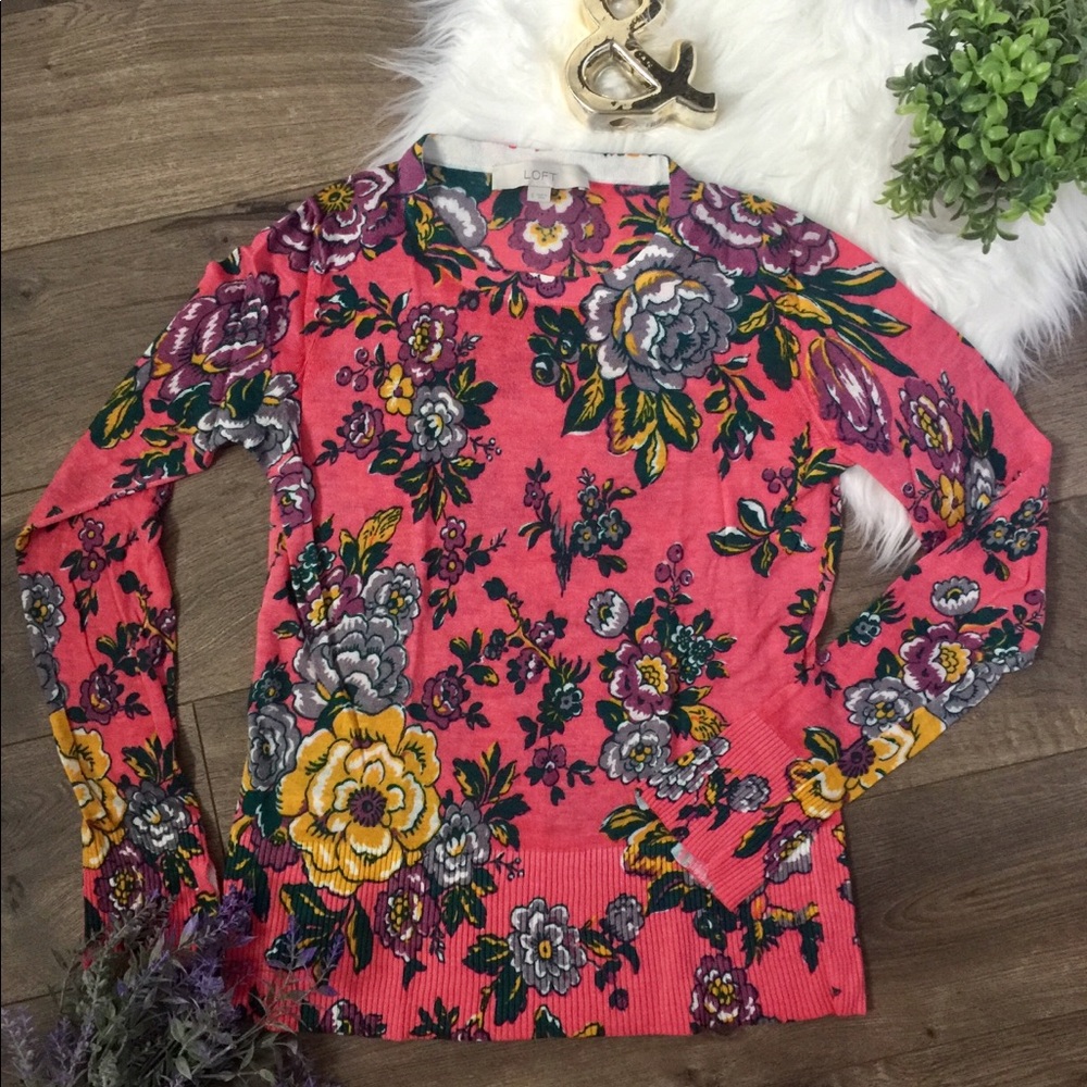 LOFT pink floral knit top